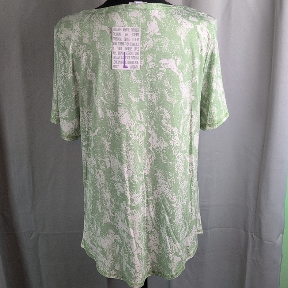 LuLaRoe Green and White Relaxed Short Sleeve Blouse - Picture 2 of 7